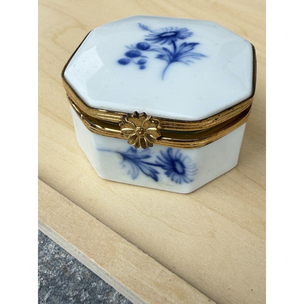  Vintage Limoges France Octagonal Lou, And White Porcelain Trinket Box 